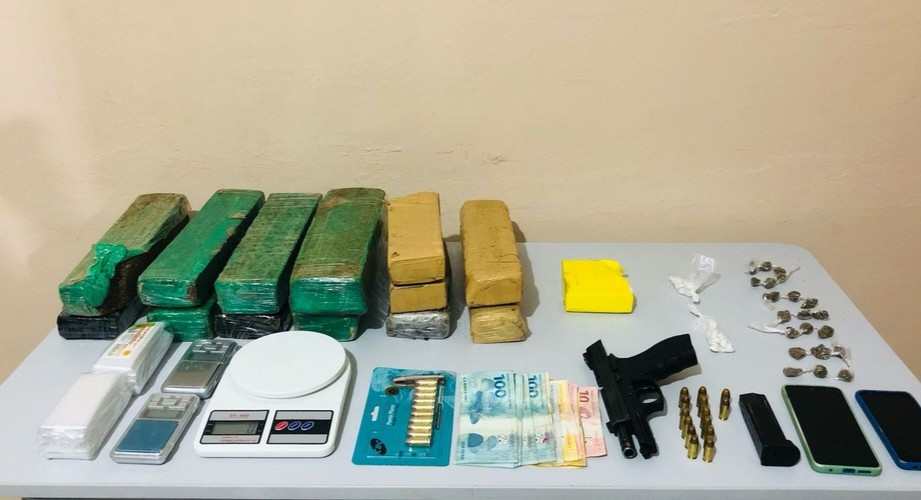 Homem é preso com 12 kg de maconha em Morro do Chapéu