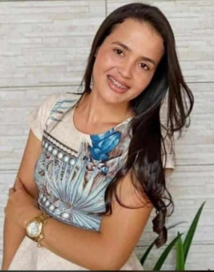 Tragédia em Cafarnaum/BA: Comunidade Abalada pelo Suicídio da Jovem Daniela Silva"