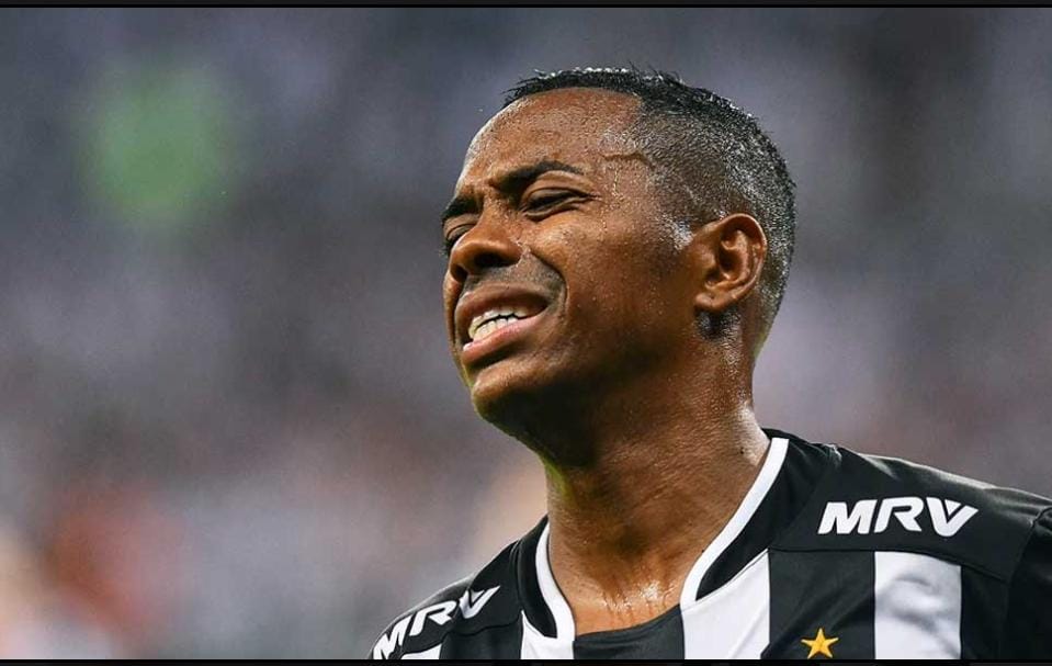 STJ deve homologar sentença italiana e autorizar prisão de Robinho, dizem ministros