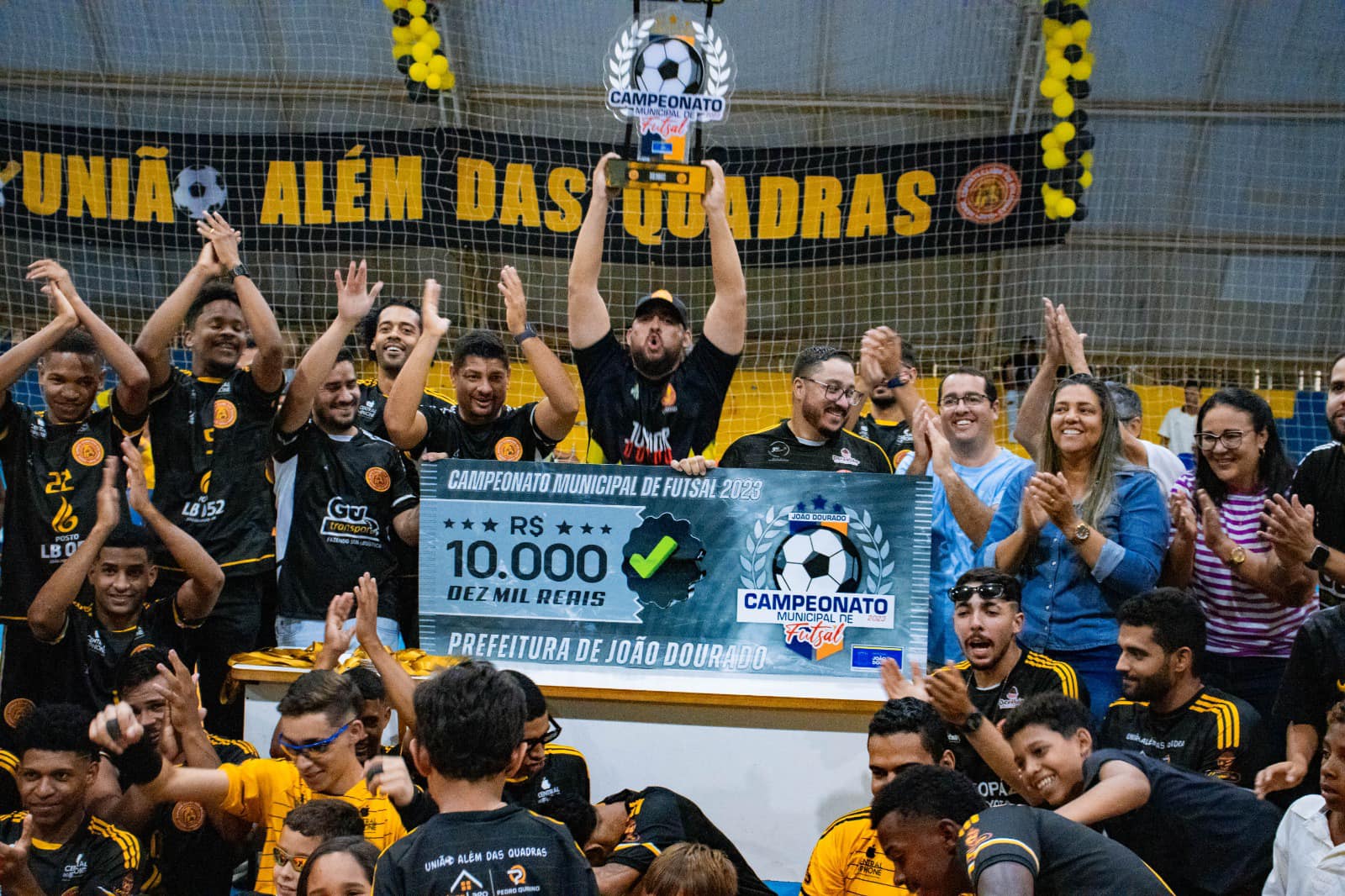 a emocionante final entre Fluminense de Macedônia e Os Bolinhas, decidida nos pênaltis, Os Bolinhas foi o Campeão 2023